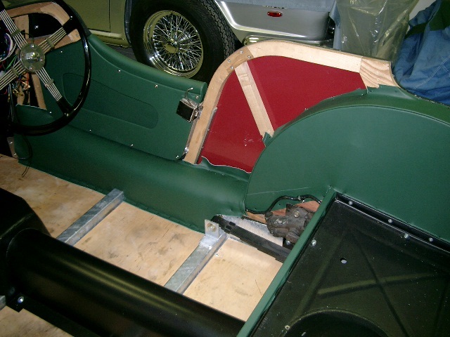 Morgan Plus 4 "Interim Modell"​ - Fine Car Interiors - Matthias Stellrecht Oldtimer Aufbereitung