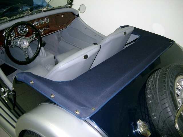 Morgan Plus 8 Short Door Blau Aufbereitung Umplettumbau Oldtimer Fine Car Interiors Matthias Stellrecht Oldtimer Porsche Morgan Innenausstattung Sitze Neu Verdeck Blau